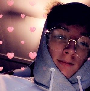 Meet your Posher, Dakota